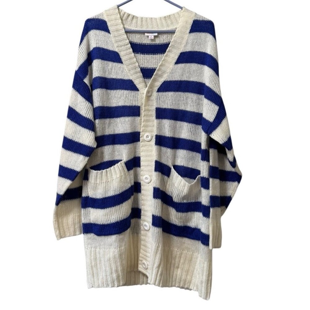 LuLaRoe Oversized Cardigan Sweater White Blue Stripes Size Medium Button Preppy